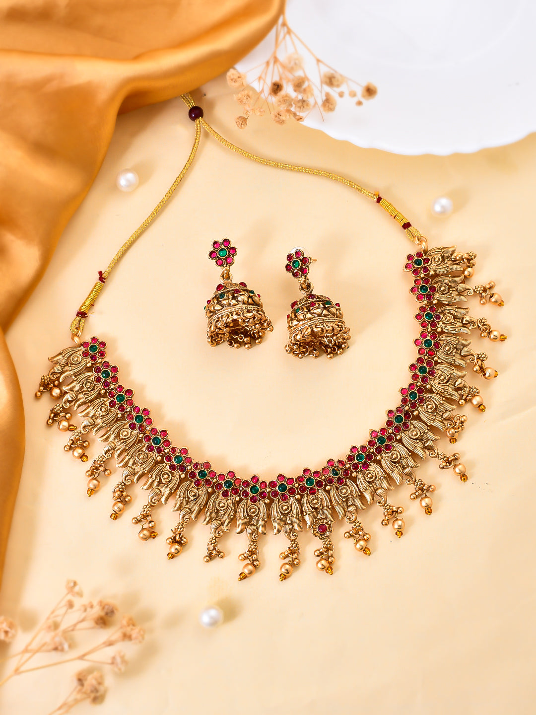 Latest Stylish Design Fancy Pearl Choker Traditional Temple Necklace Jewellery Set