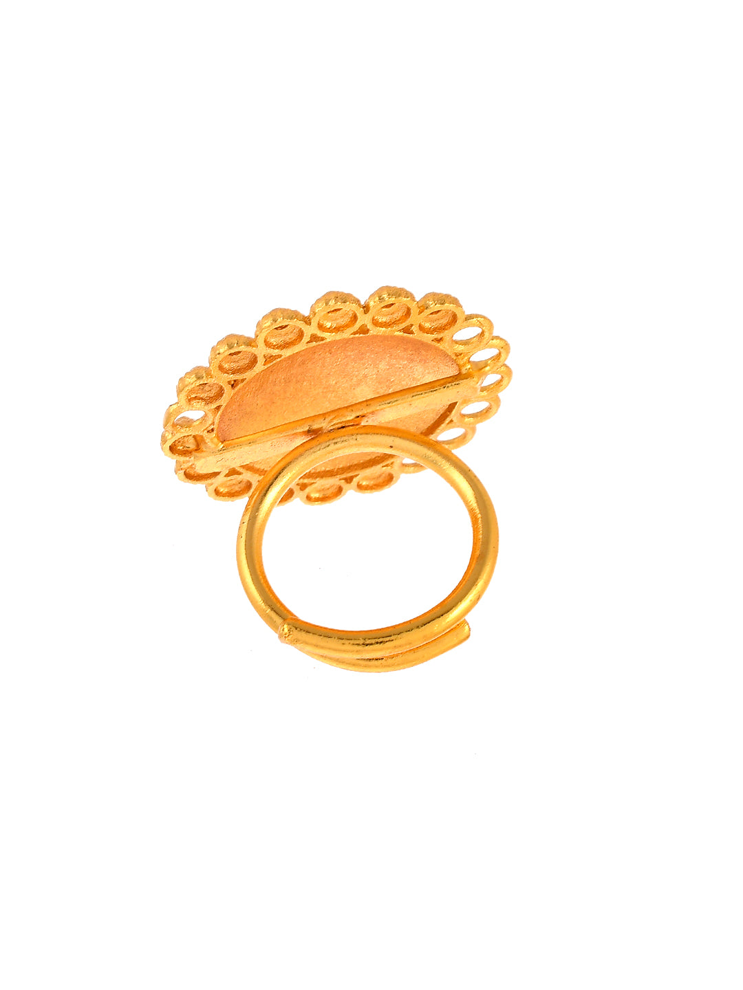 Elegant Gold Floral Ring