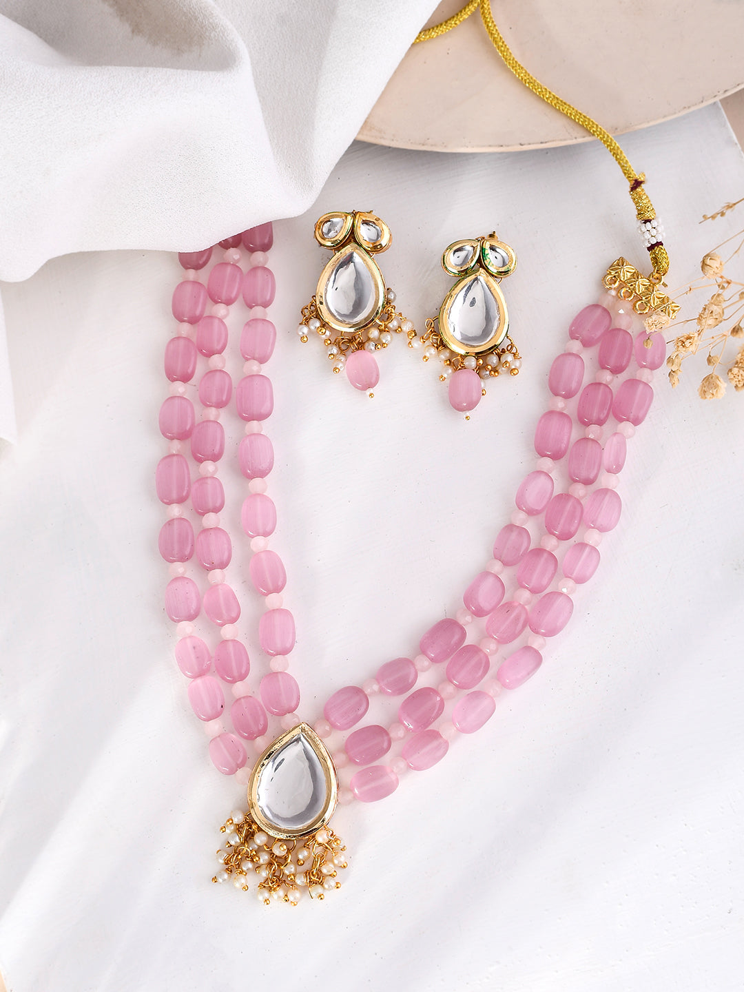Kunden Pendant studded Pink stone chain necklace with earring