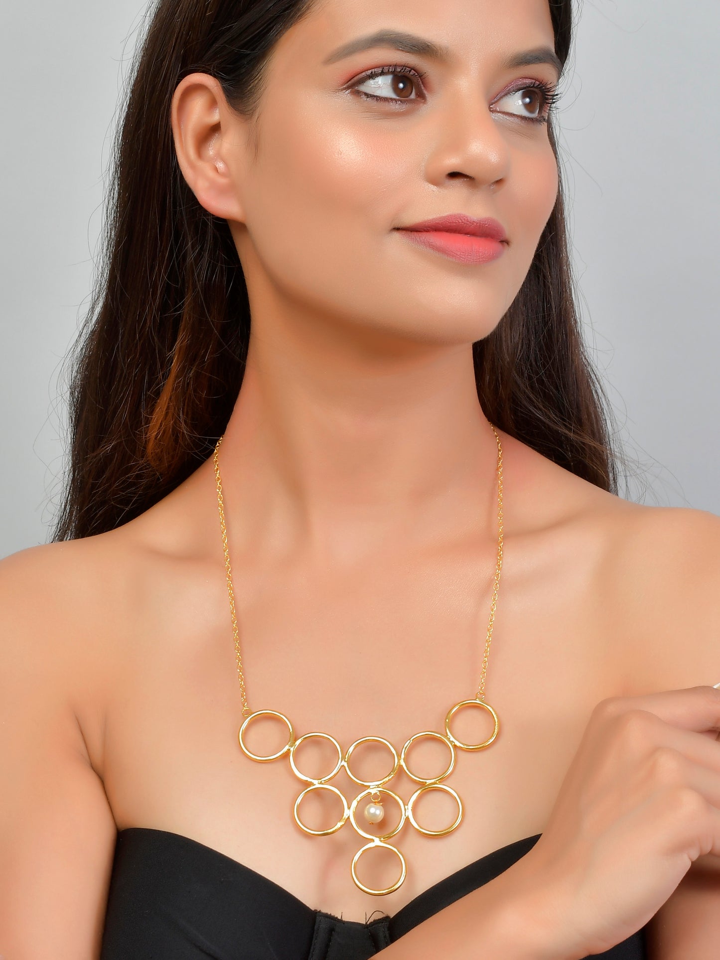 Gold plated Cirular Knots Necklace