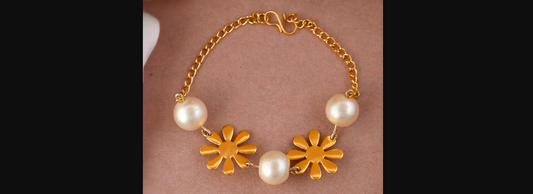 Gold plated Pearl Bracelet