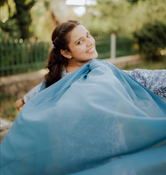 A women with Blue Dupatta