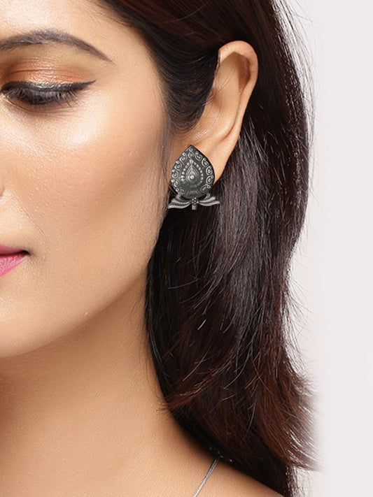 Paan Designer Sterling Silver Stud for Women Online