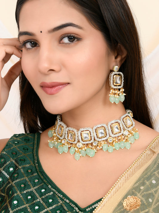 Gold-Plated & Green kunden Necklace and Earrings