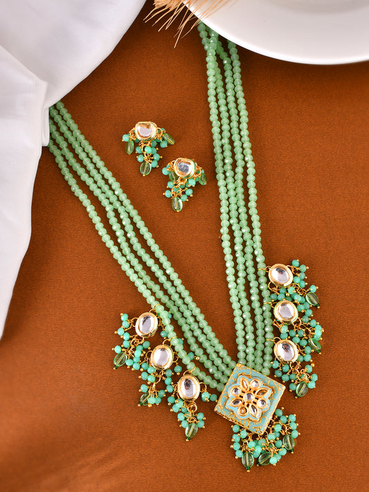 Trendy Kundan Jewellery Set with Pearls