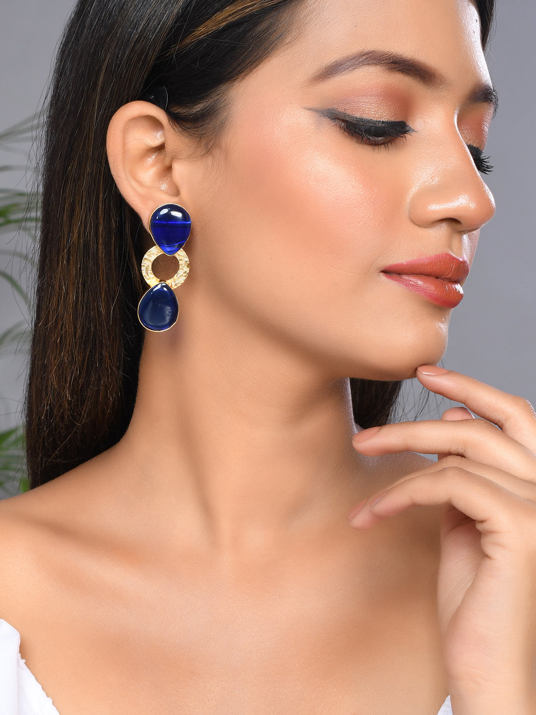 Blue stone gold plated earring