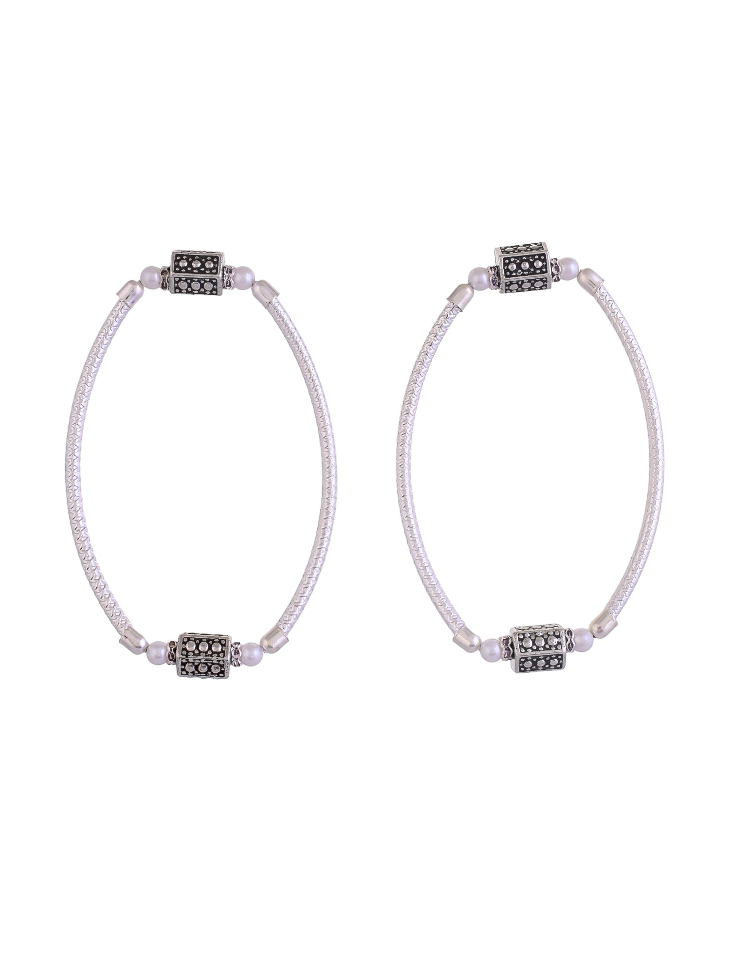 Trending Silver tone pearls anklet for womens