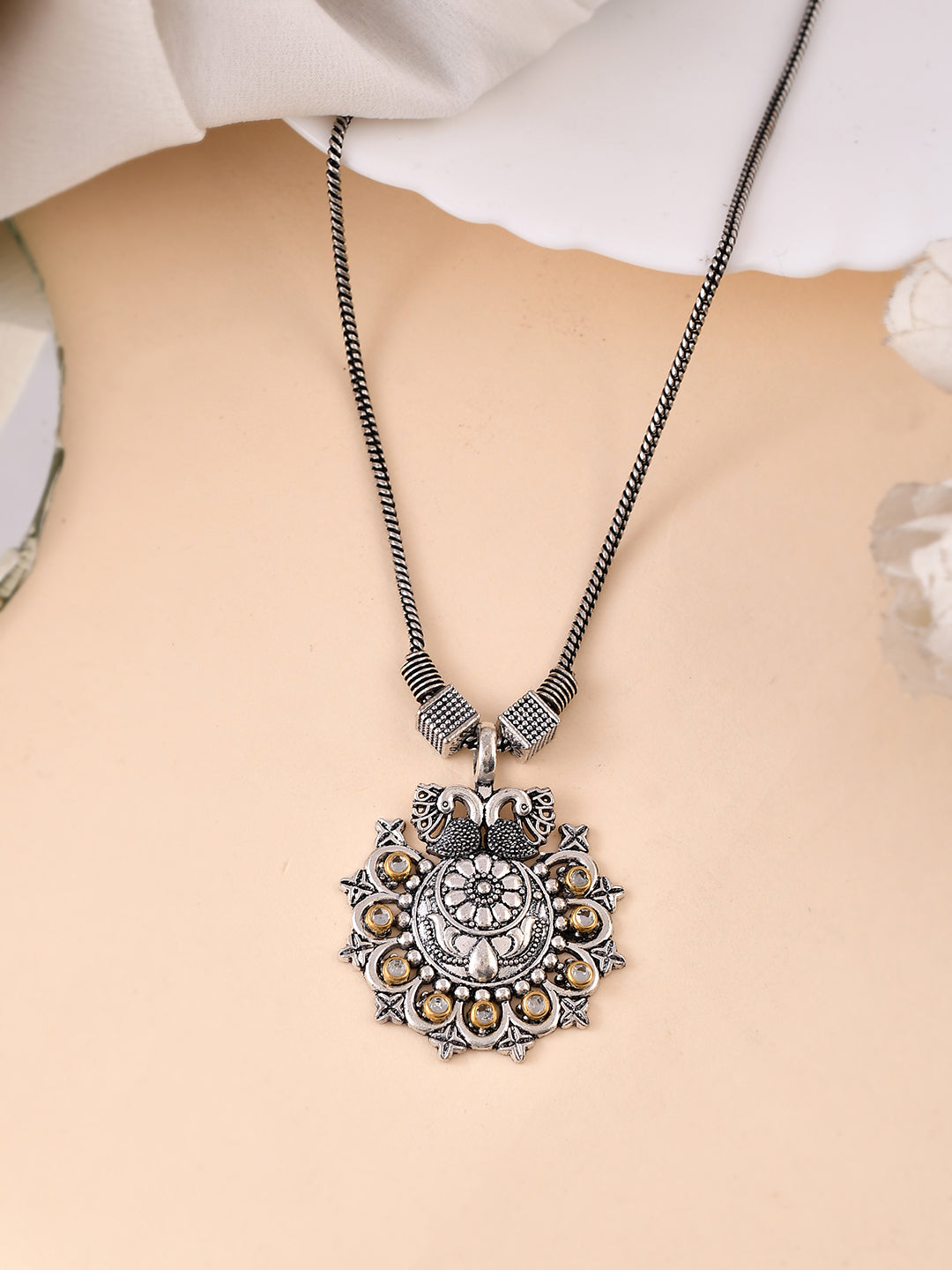 Vintage Silver Necklace with Intricate Floral Pendant