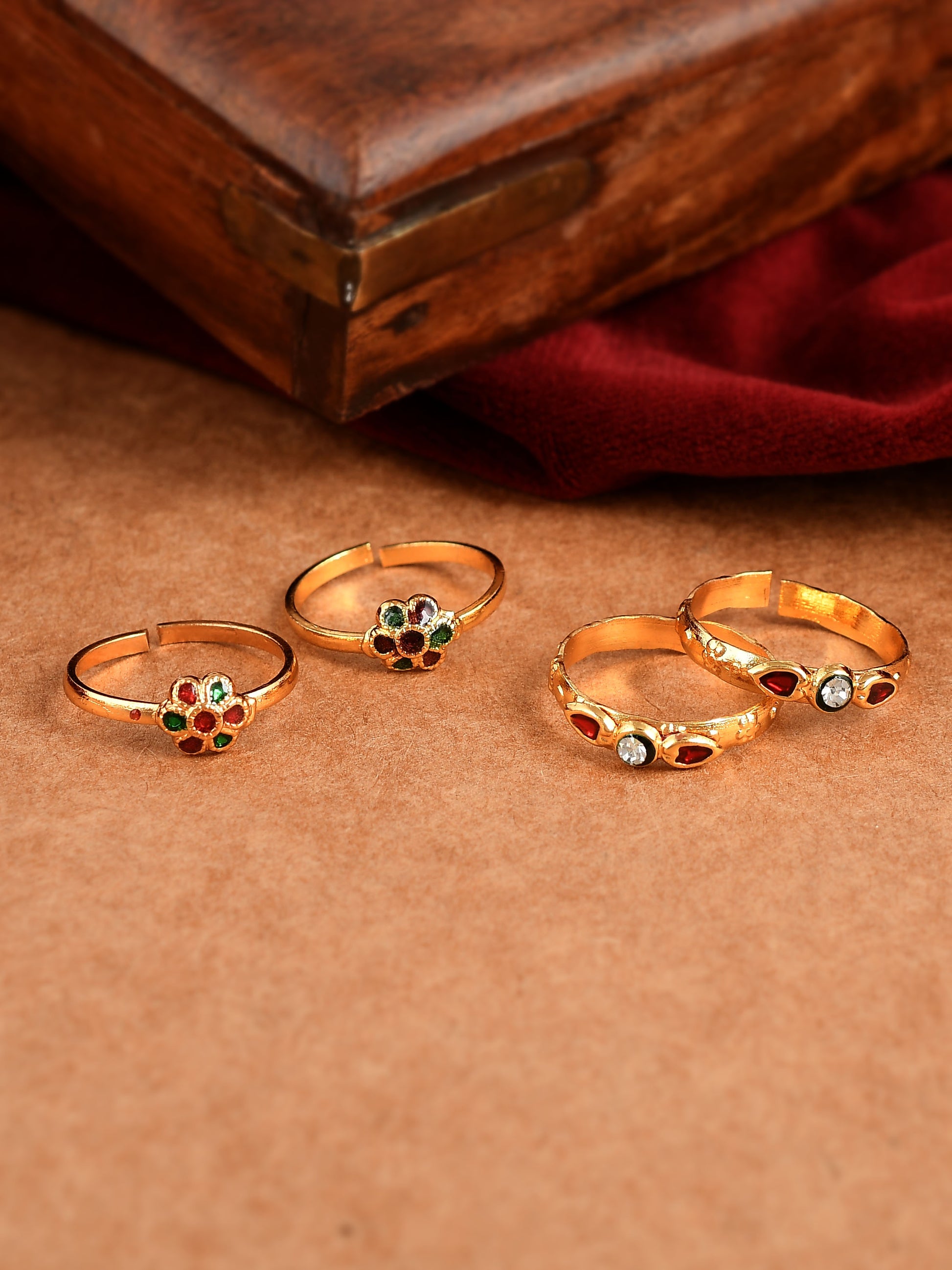 Buy Set of Gold Plated Bichiya Toe Rings for Women Online at