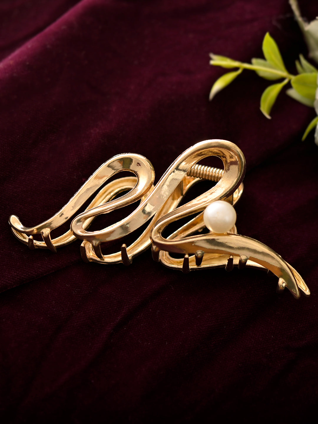 Graceful Luxe Hair Accessory For Women | Hair Pins & Claws