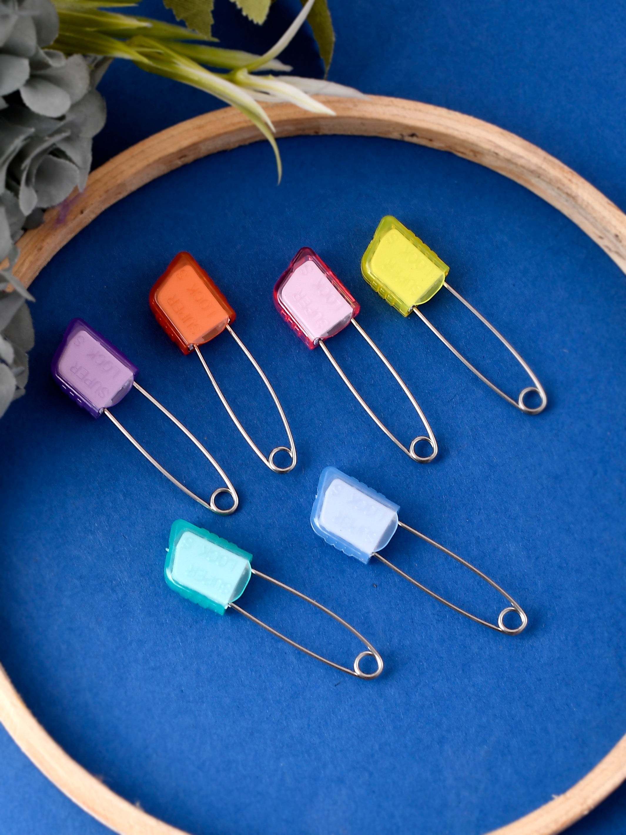 Simple Sari Pin Buy Set of 6 Acrylic Saree Pins - Saree Accessories for Women Online at ...