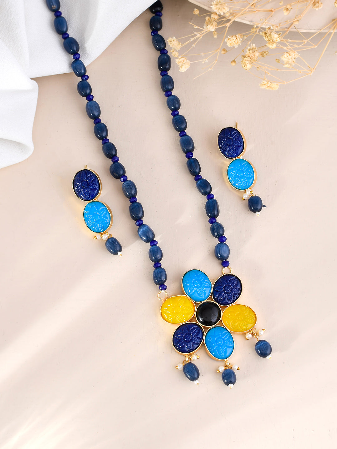 Multi Color Flower Pendant studded Blue stone chain necklace with earring