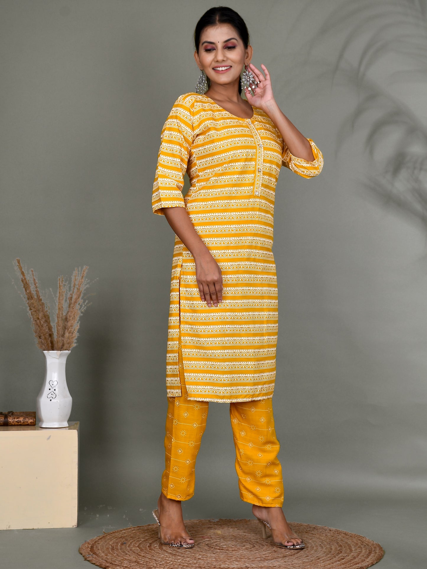 Foil Print Viscose Rayon Kalamkari Straight Kurta With Trouser