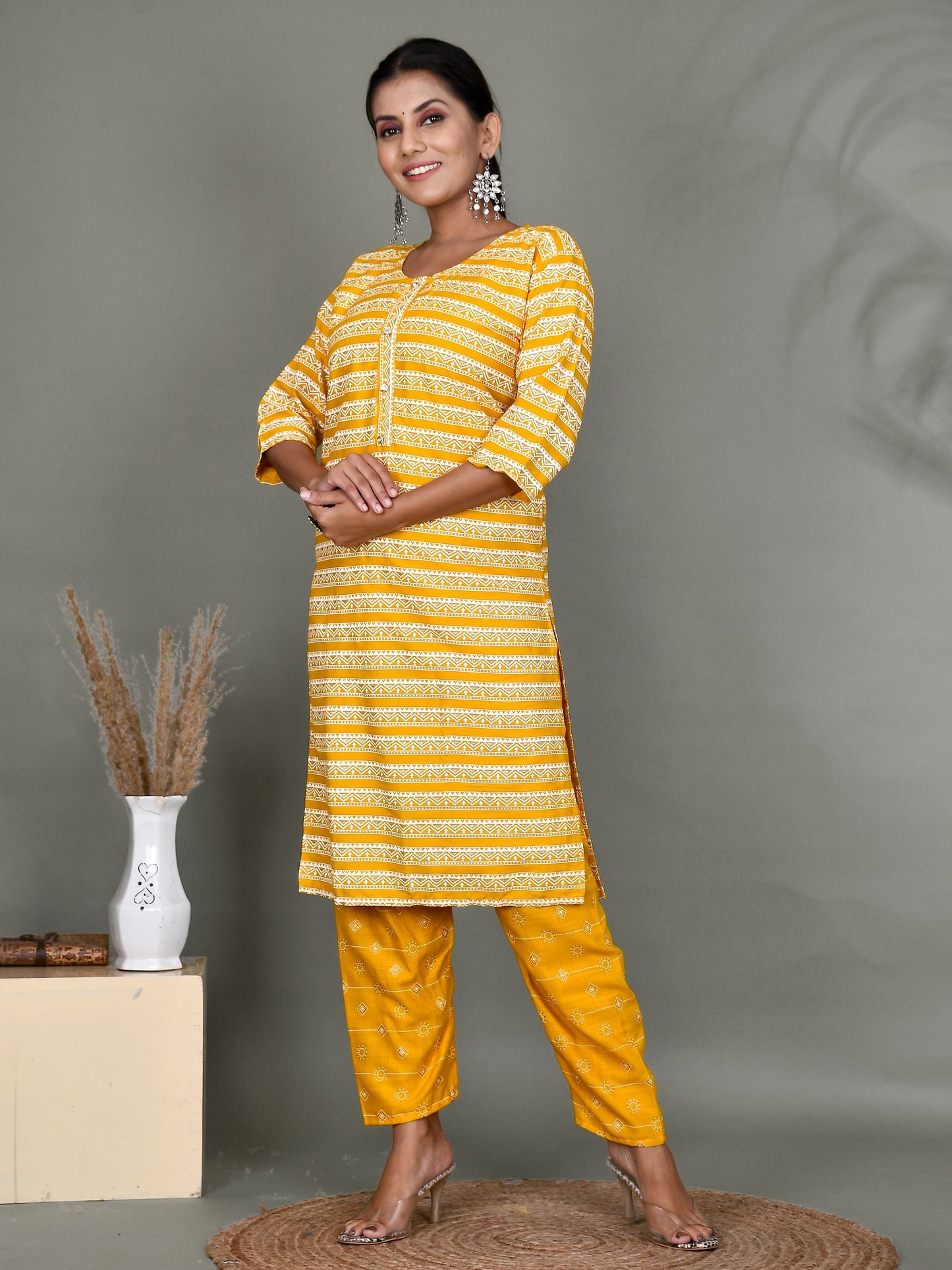 Foil Print Viscose Rayon Kalamkari Straight Kurta With Trouser