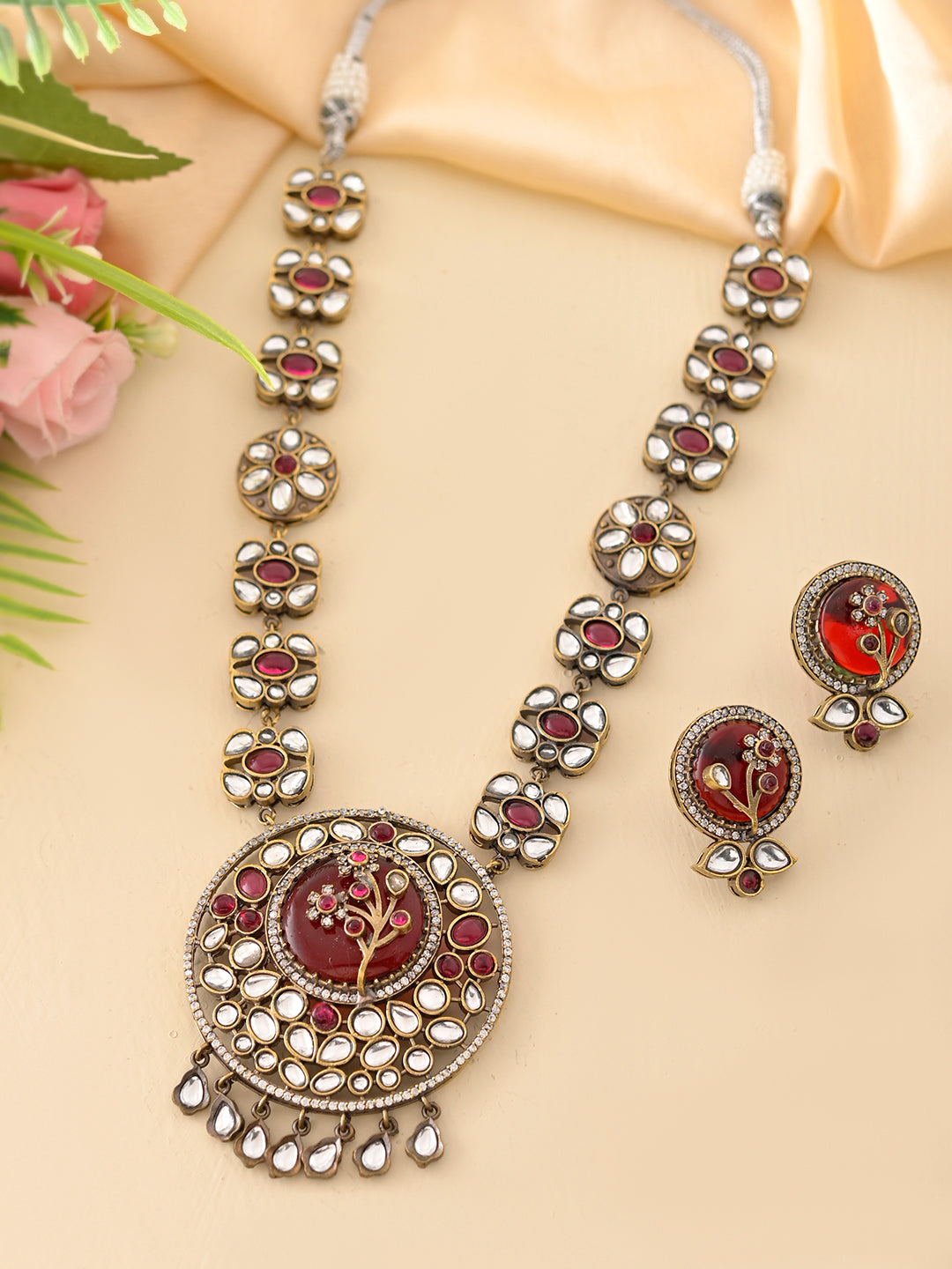 Kundan Jewellery Set With Earrings For Women