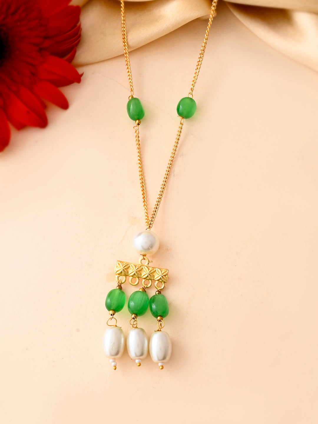 Pearl Beads Pendant Necklace