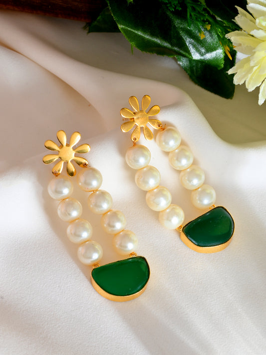 Gold-plated Flower White Peral Stud  Earring