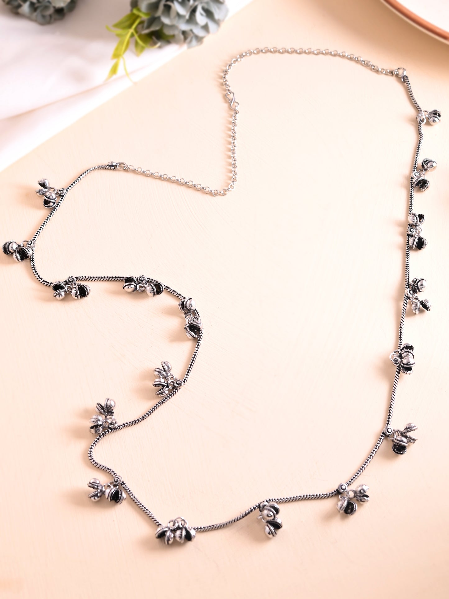 Minimalistic Silver Waist Belt For Sarees & Ethnic Outfits For Women