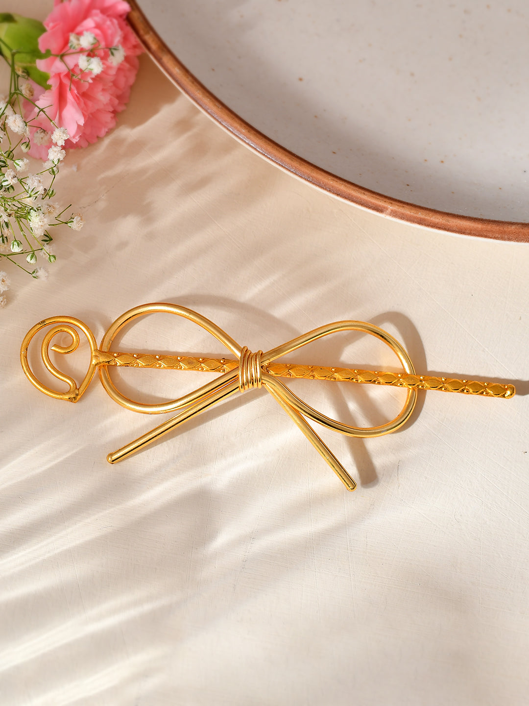 Handcrafted Textured Gold Hair Stick | Gold Loop Leaf Hair Accessory For Women