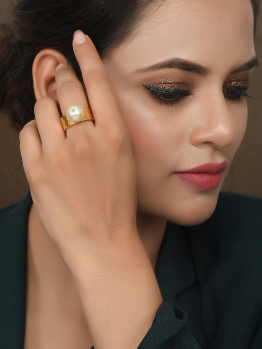 Gold Cuff Ring With a Unique Pearl Accent