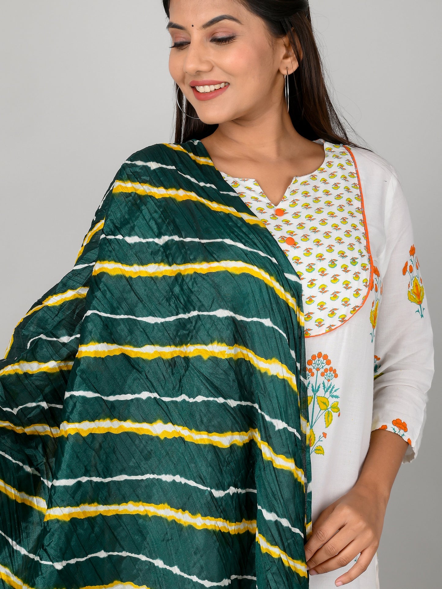 Leheriya Crushed Silk Dupatta.