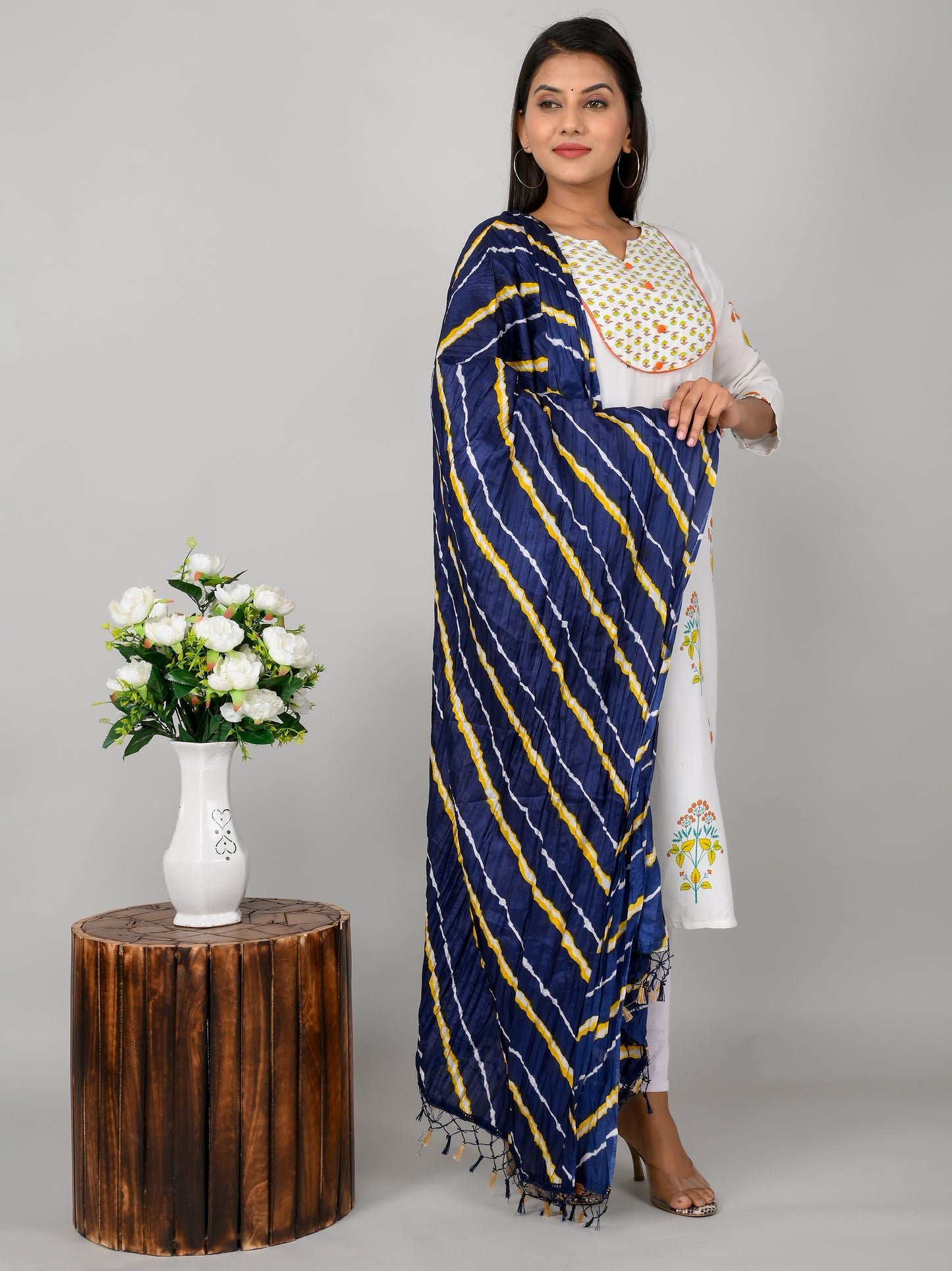 Chinon Silk Leheriya Crushed Dupatta.