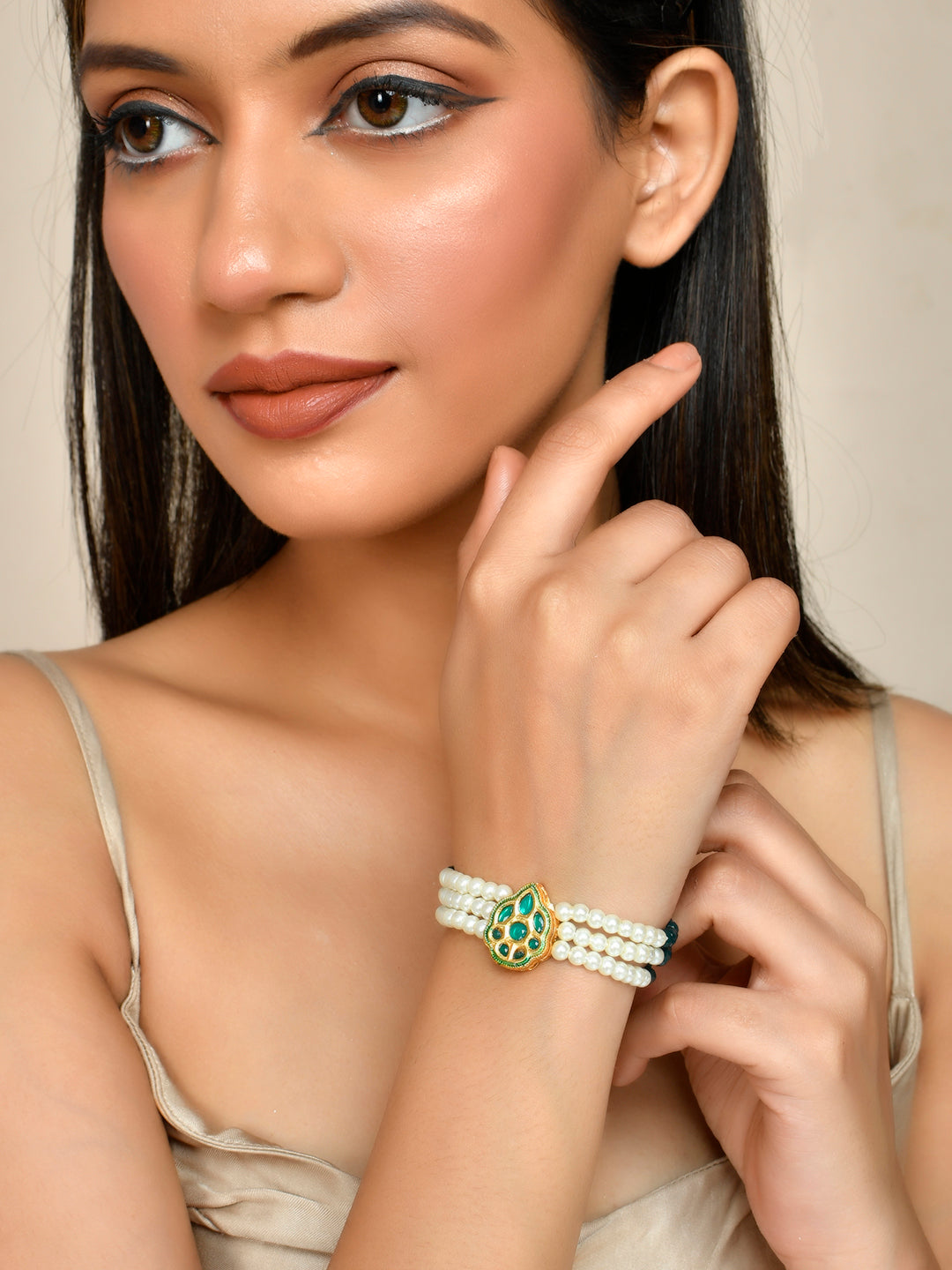 White pearl Rakhi, Bracelet, Lumba, Chawal Roli Pack Set Price in India -  Buy White pearl Rakhi, Bracelet, Lumba, Chawal Roli Pack Set online at  Flipkart.com