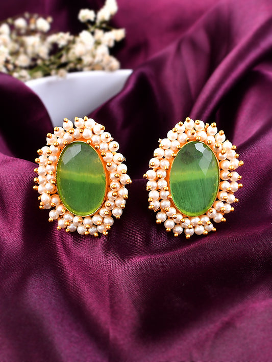 Gold plated pearl  stud earring