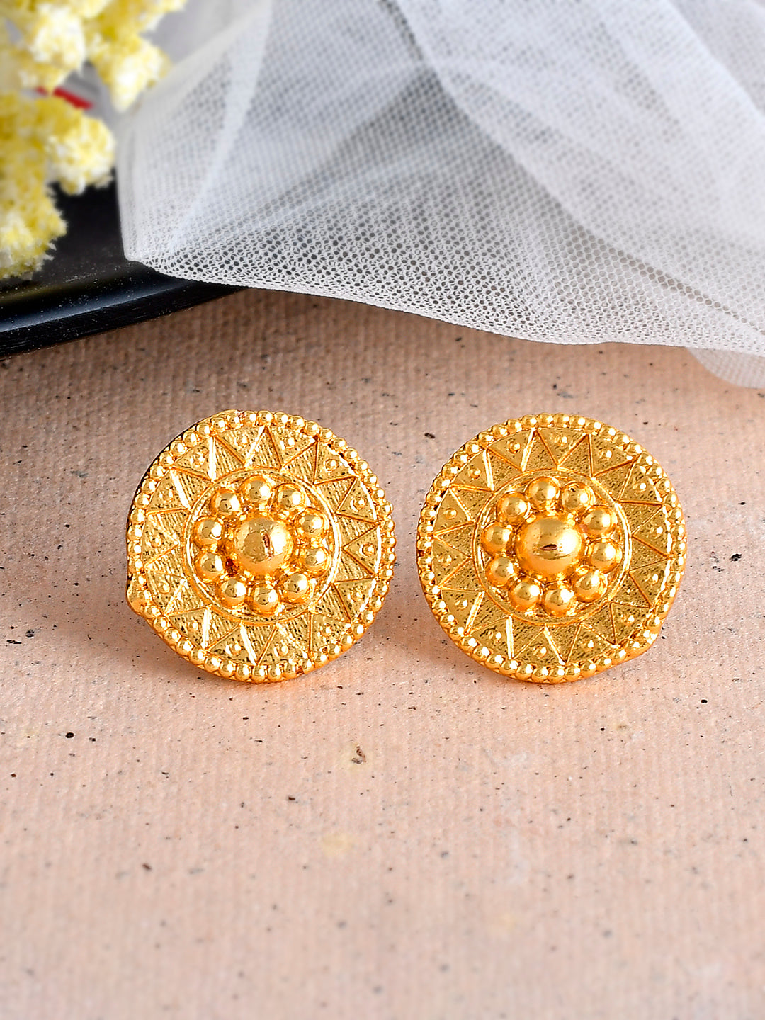 Hancrafted Gold plated Circular Stud earrings
