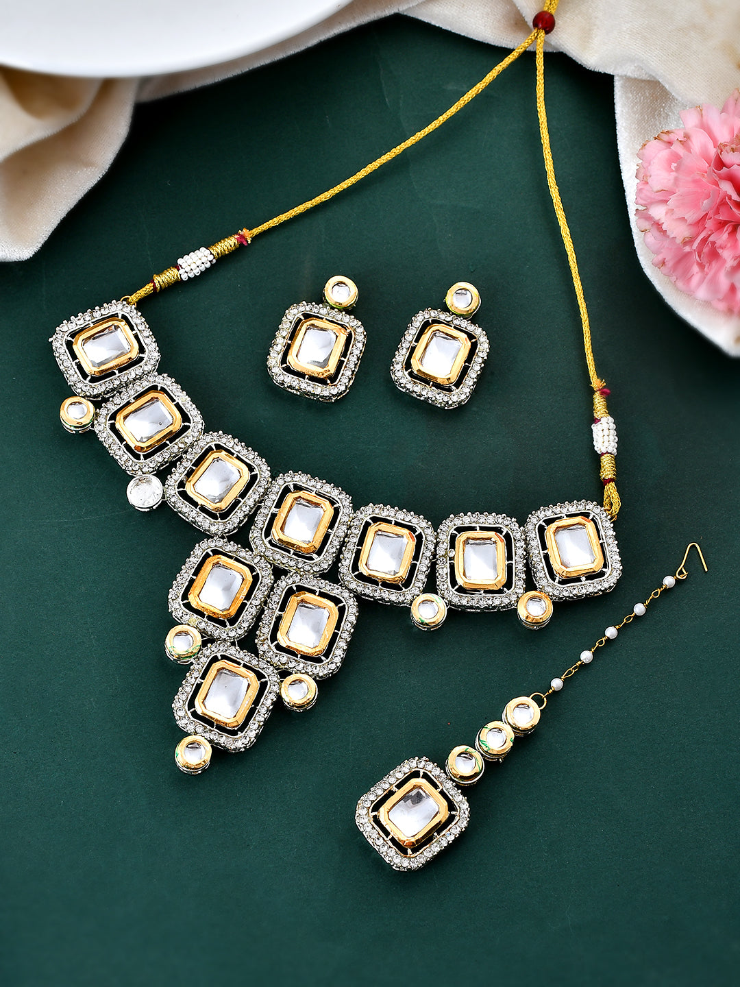 Ethnic Kundan Jewellery Set