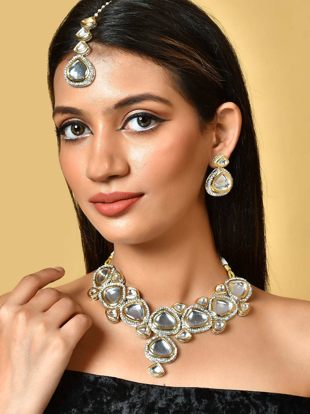 Ethnic Kundan Jewellery Sets for Women Online