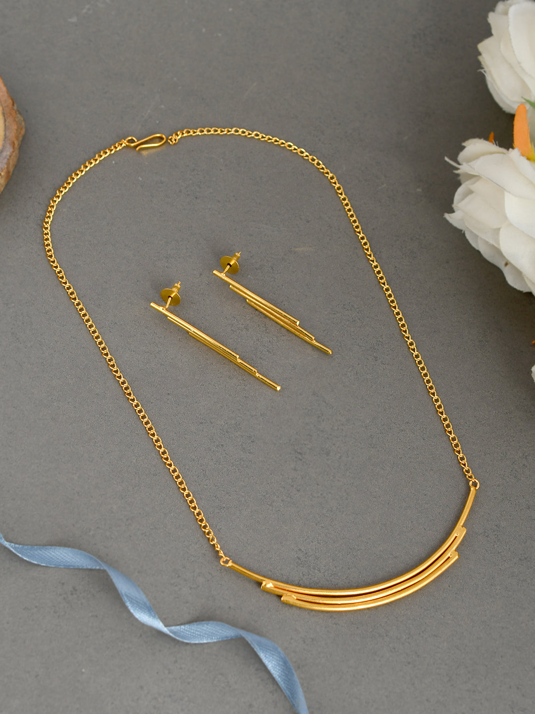 Gold Plated Western Design Layered Chain Necklace Set