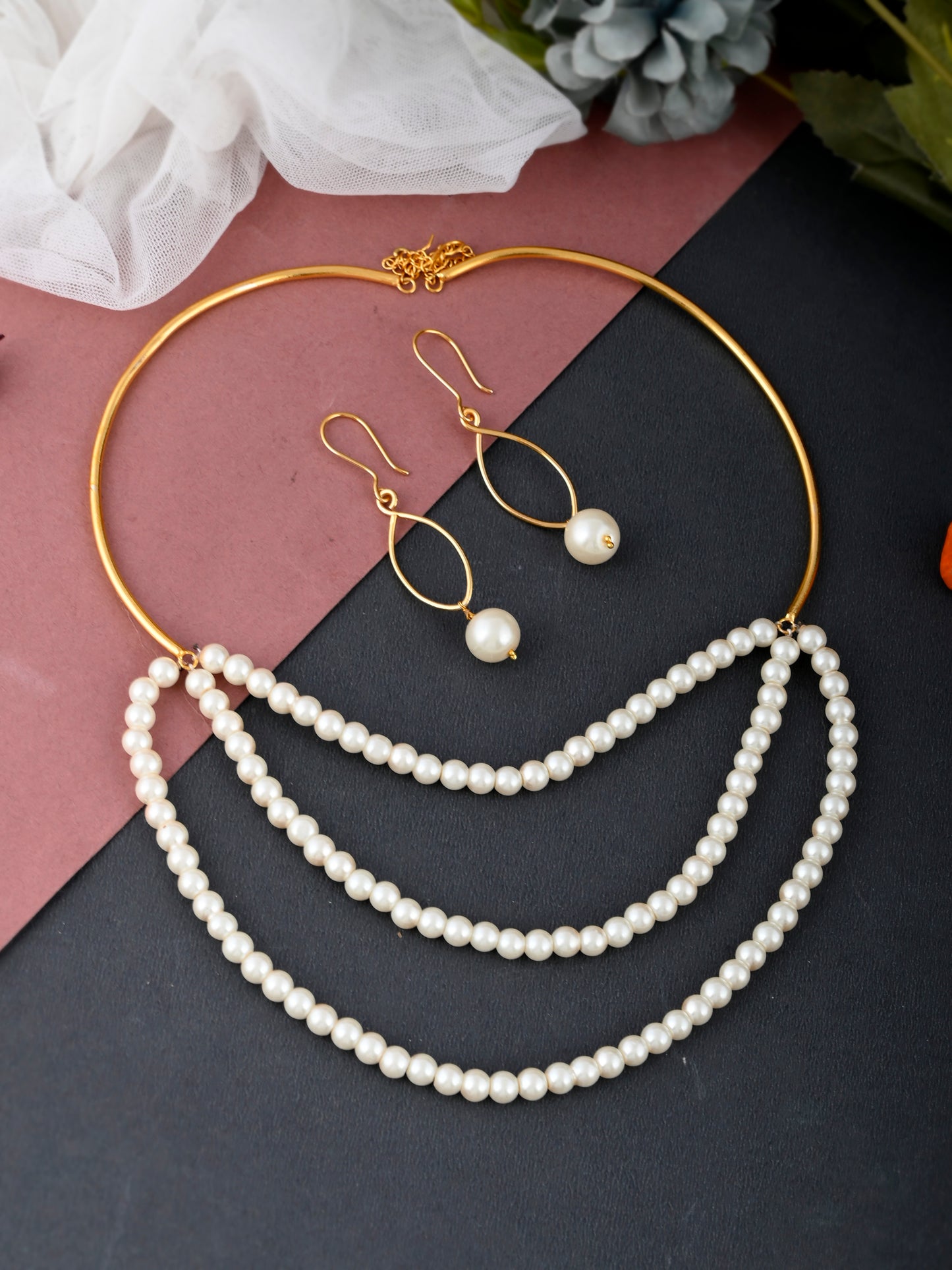 Gold Toned Pearl Western Jewellery Set