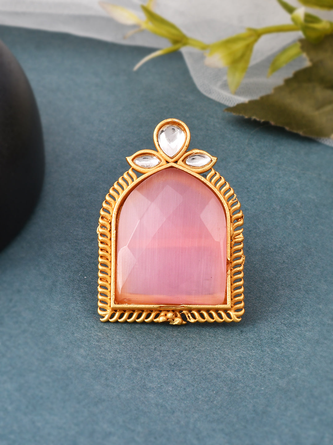 Handcrafted kundan gold plated finger ring