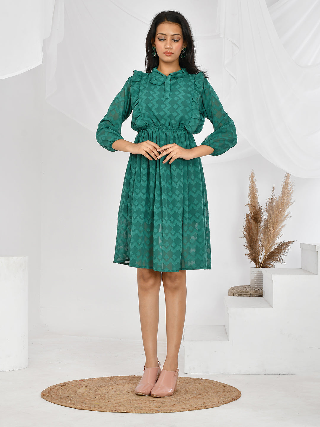 Shop This stylish and elegant dress features a vibrant green print, making it perfect for parties and special occasions. Designed for girls and women, it combines fashion with comfort for a flattering and confident look. Upgrade your wardrobe with this versatile piece that will make you stand out in any crowd.