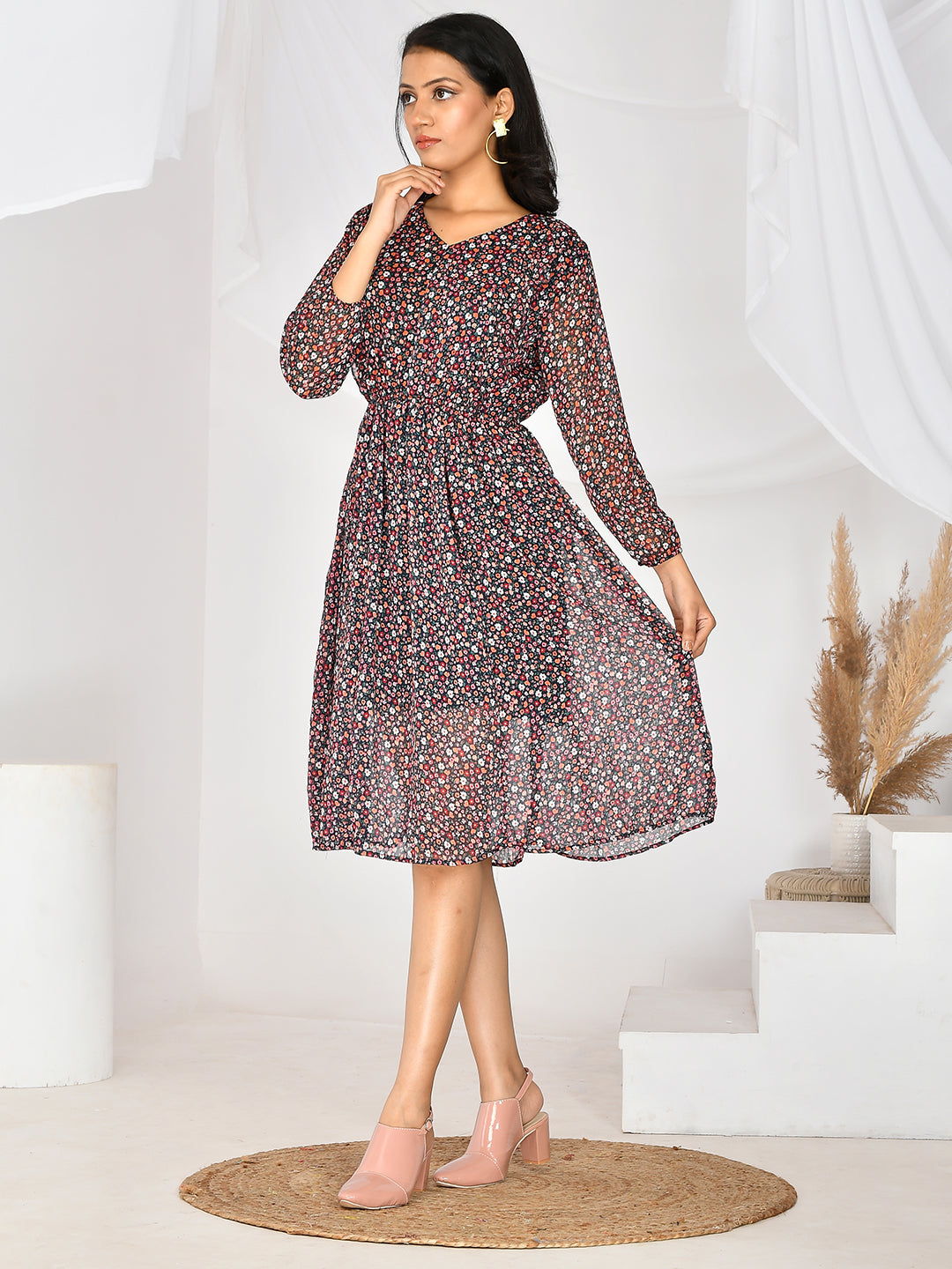 Buy Floral Printed V-neck Knee Length Western Dress for Women/girls Online at Silvermerc | SWF2URXS_1 Silvermerc Designs Buy Floral Printed V-neck Knee Length Western Dress for Women/girls Online at Silvermerc | SWF2URXS_1 Silvermerc Designs