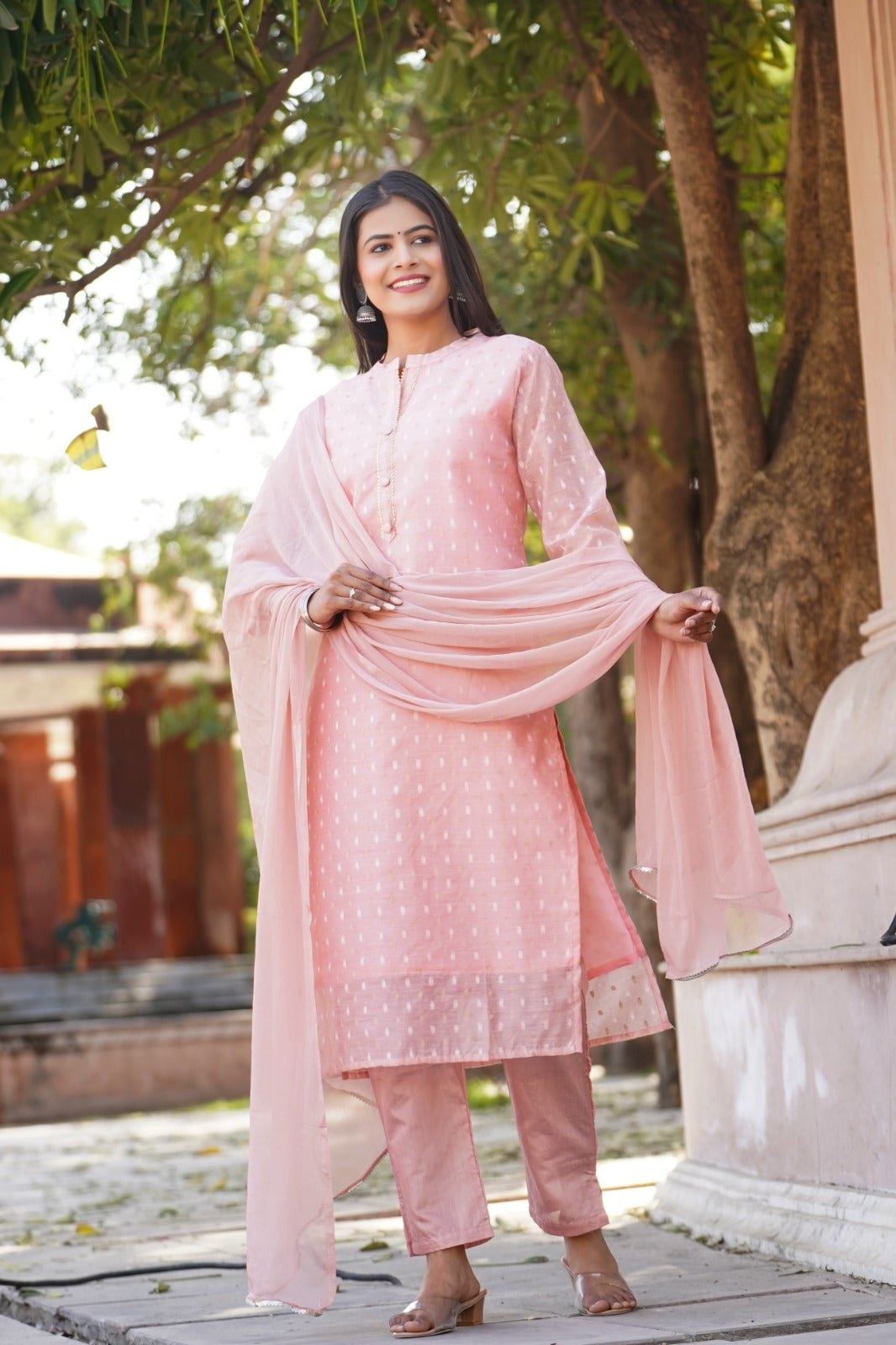 This beautiful Zari Foil Print Chanderi Silk Kurta Set is a luxurious and elegant choice for any occasion. The intricate Zari foil print adds a touch of glamour, while the soft and breathable Chanderi silk fabric provides comfort and style