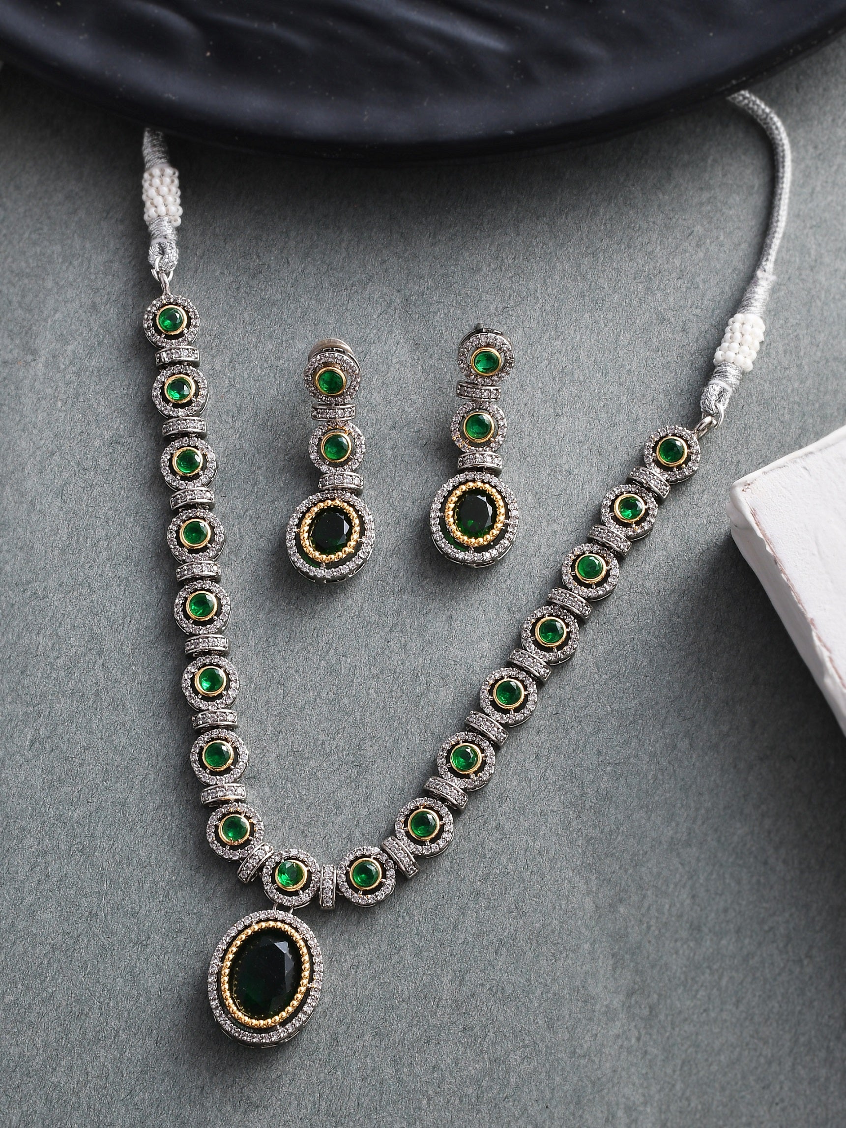 Silver Plated Emerald Green Stone Stubbed Ad jewellery set