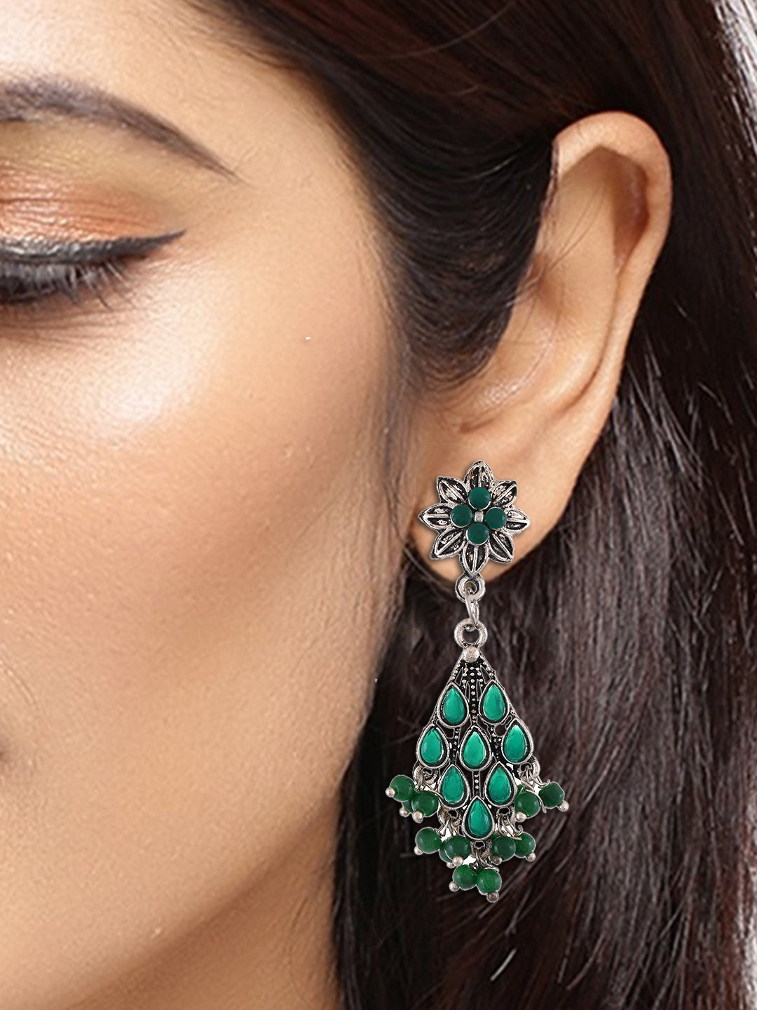 Drop Earrings With Green Beads And Oxidized Look
