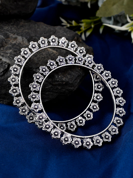 Set Of 2 Silver Toned Oxidised Floral Shaped Bangles