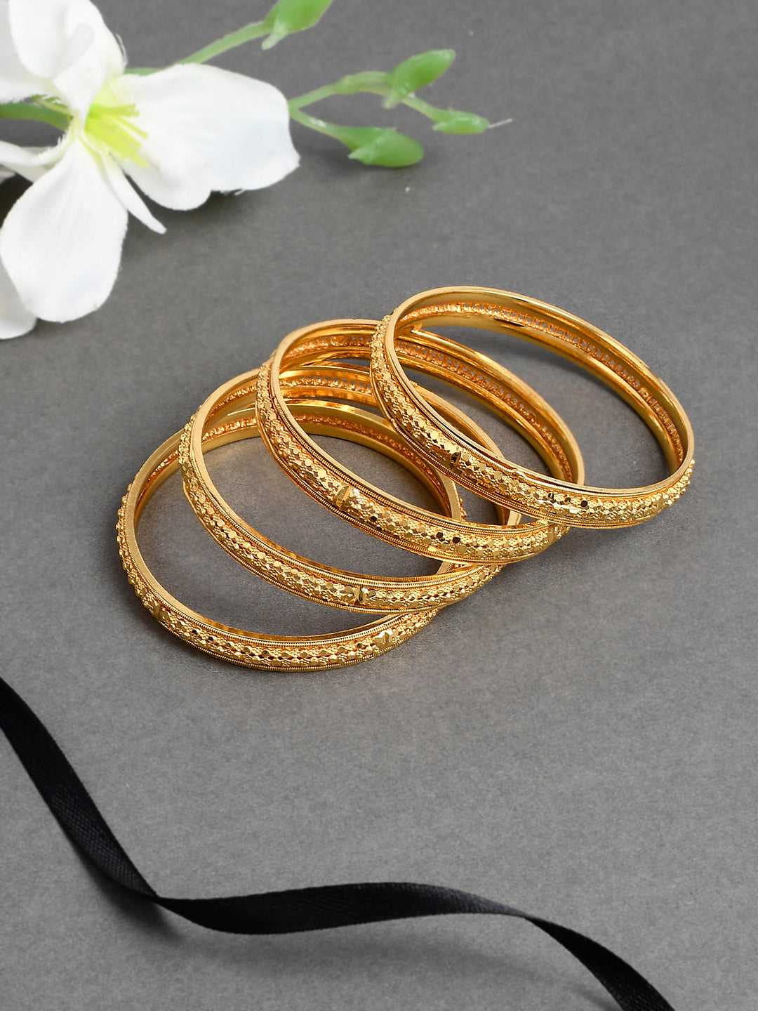 Traditional Gold Plated Handmade Set of 4 Bangles for Women Online