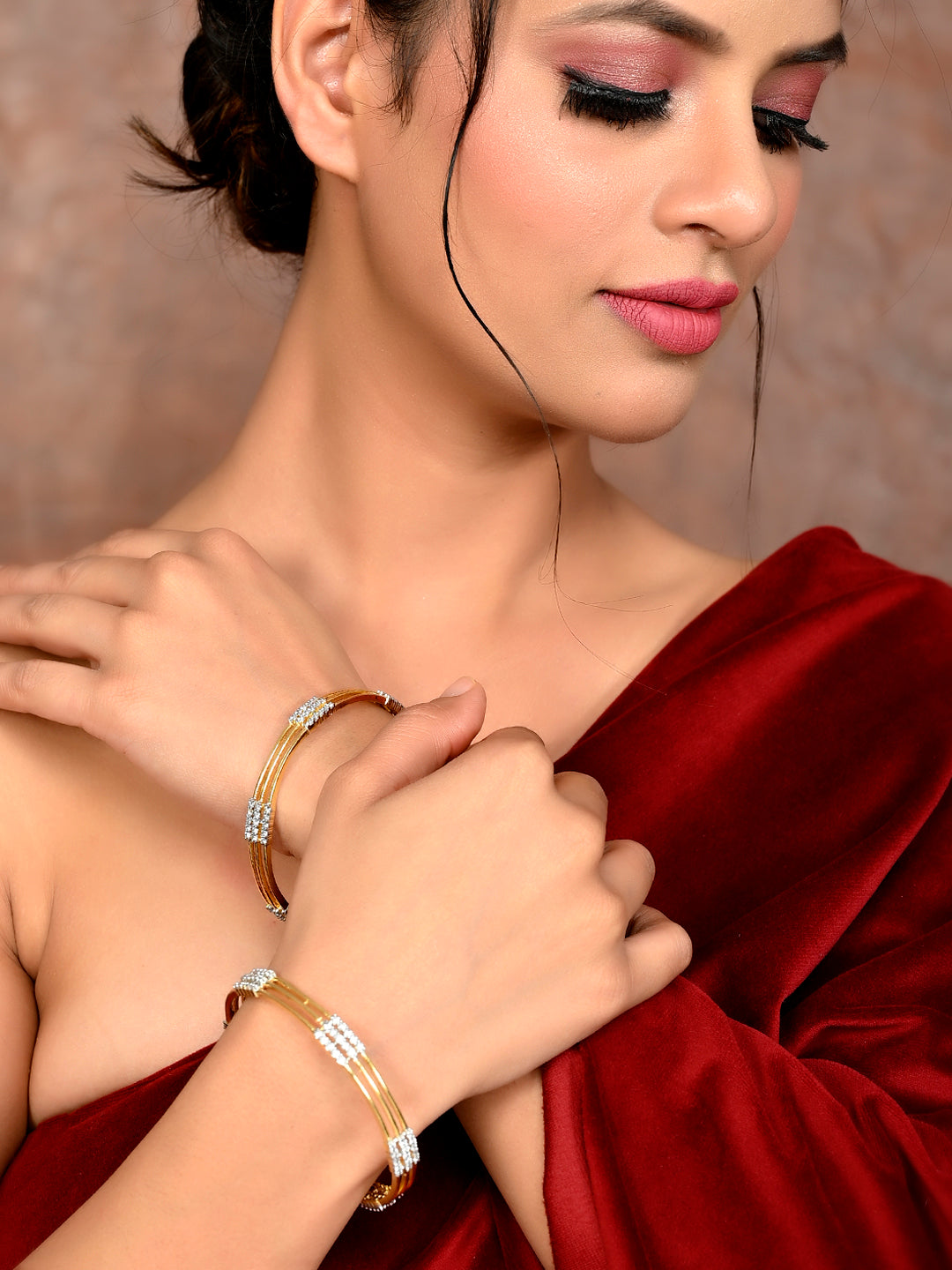 Buy Gold Bangles Online For Women | Aura Jewels
