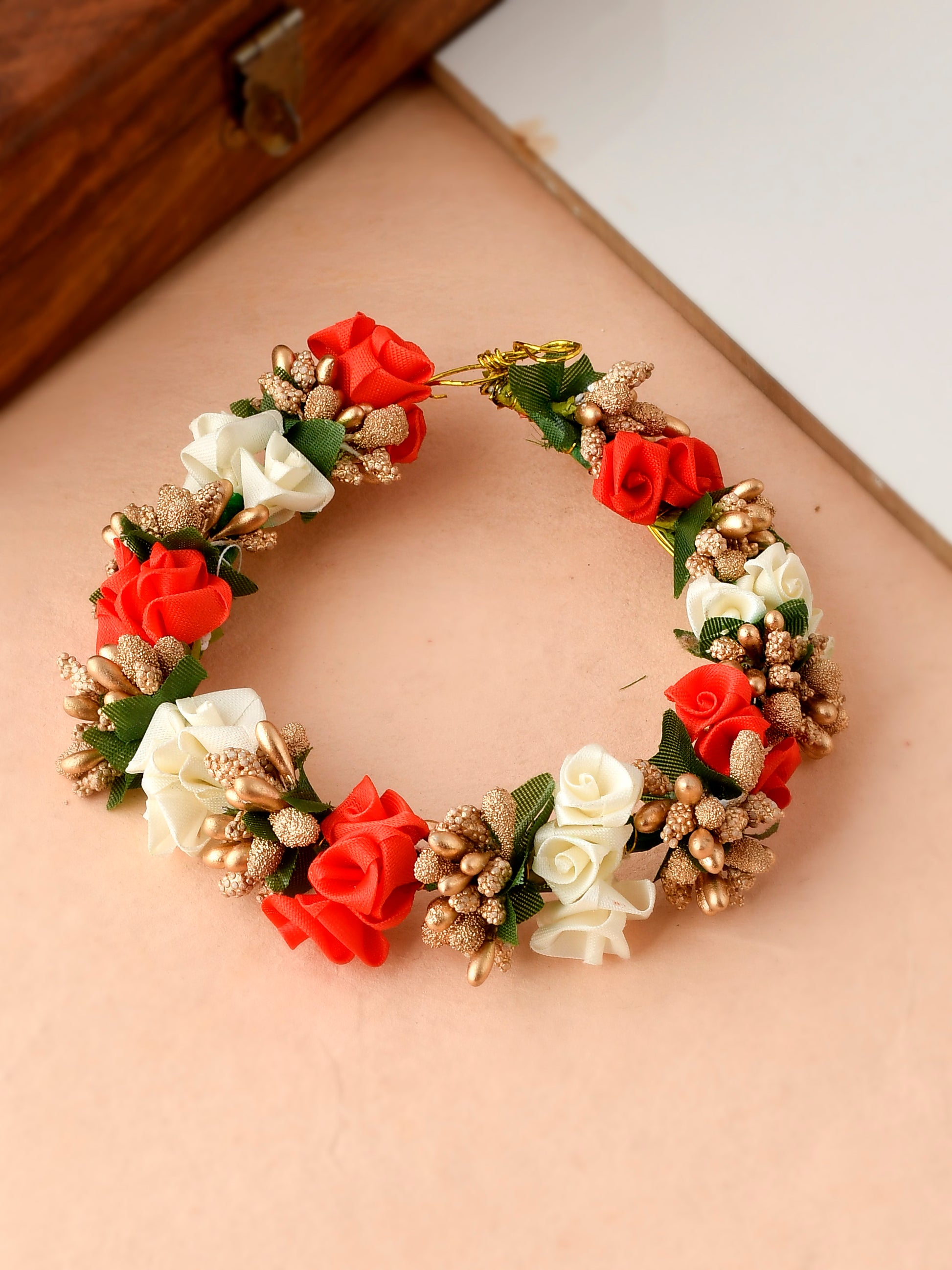 Women Red Gold Tone Embellished Hair Accessory