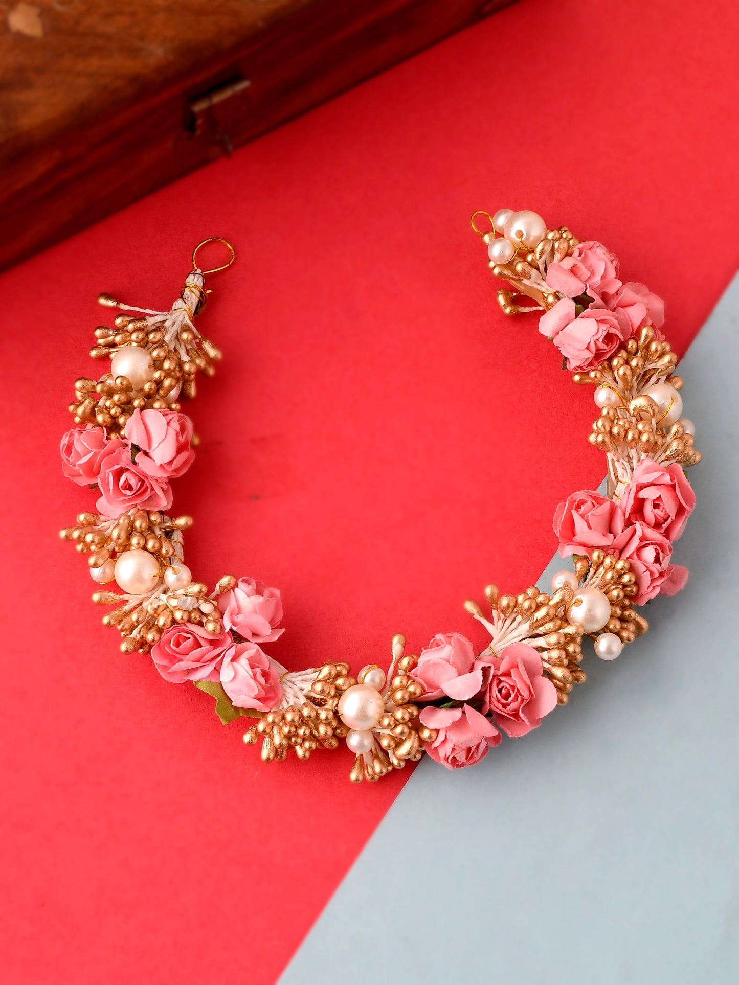 Women Red Gold Toned Embellished Hair Accessory Set