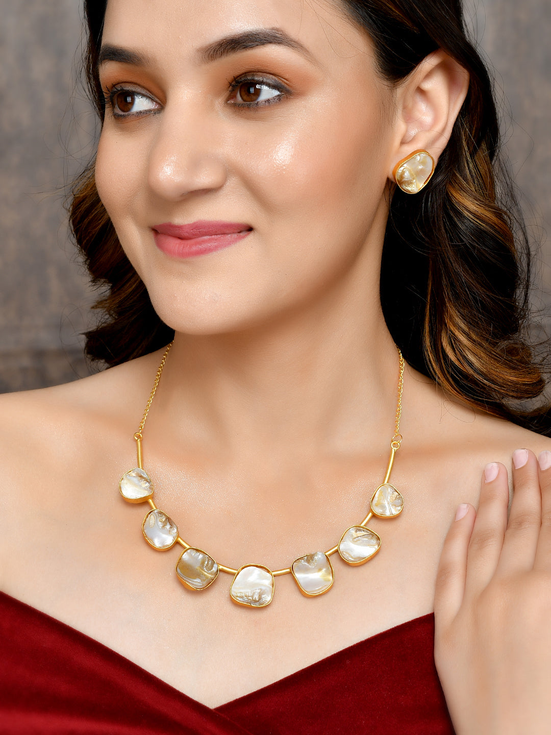 Gold Plated Stone Western Necklace With Earrings