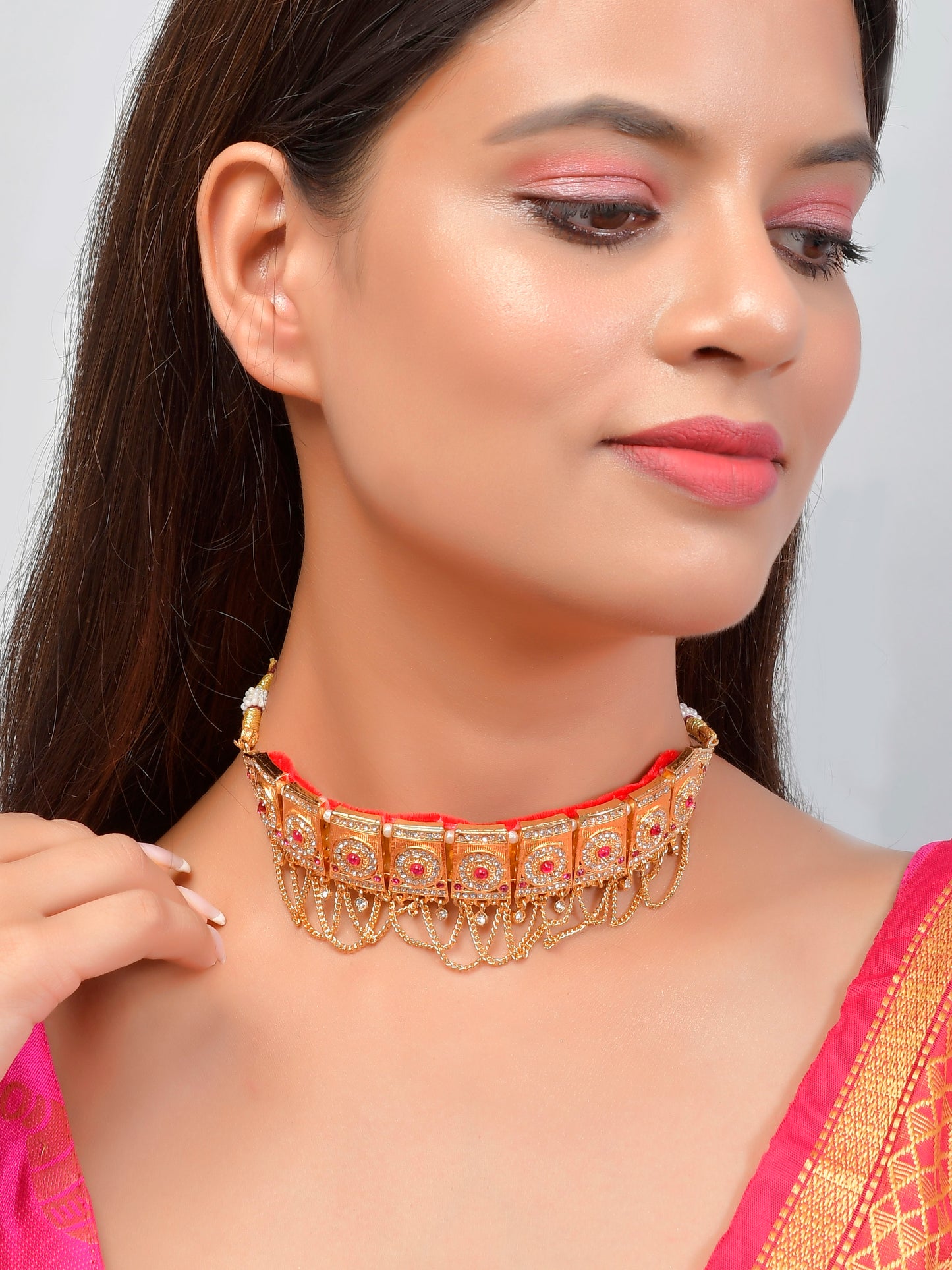 Gold plated ethnic necklace thussi
