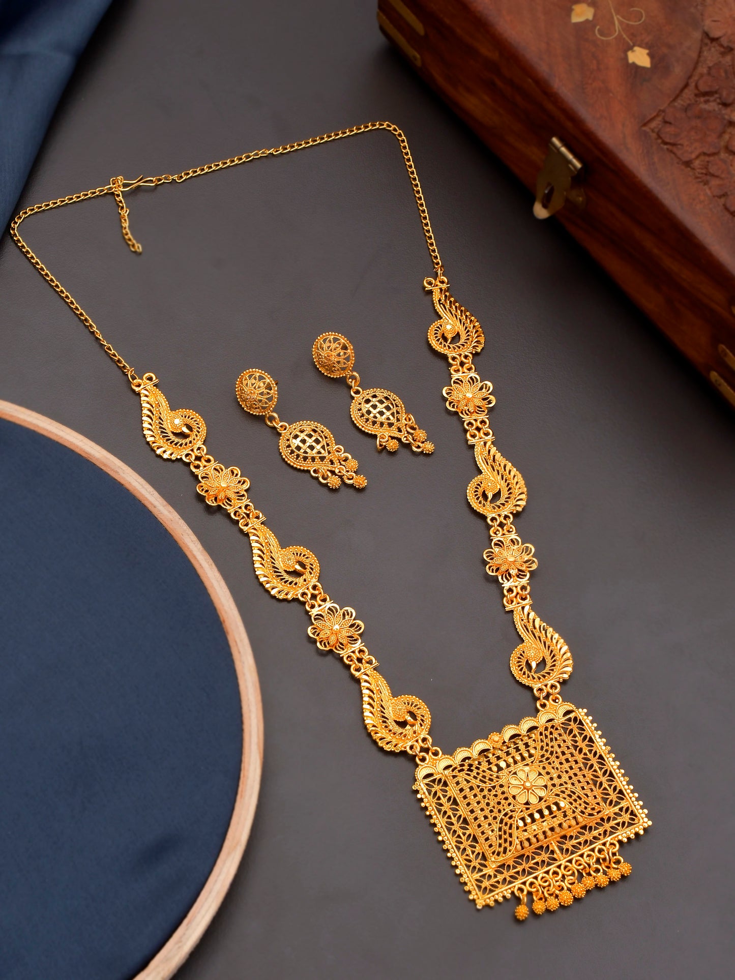 Geomatrical Gold Plated Jewellery Set