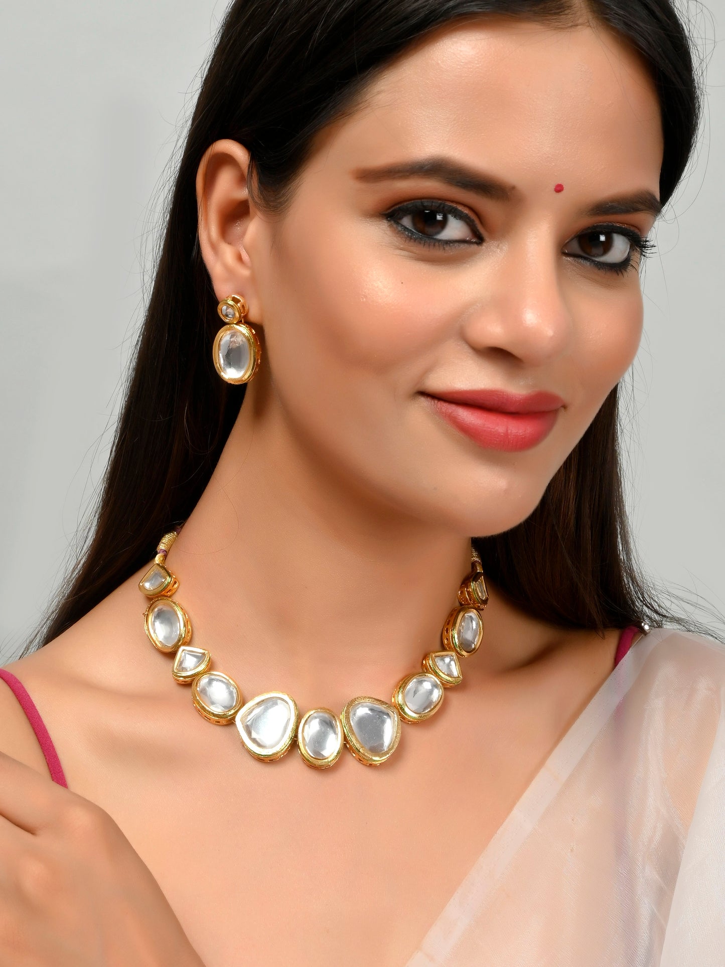 Women Gold Plated Kundan Studded Choker Jewellery Set