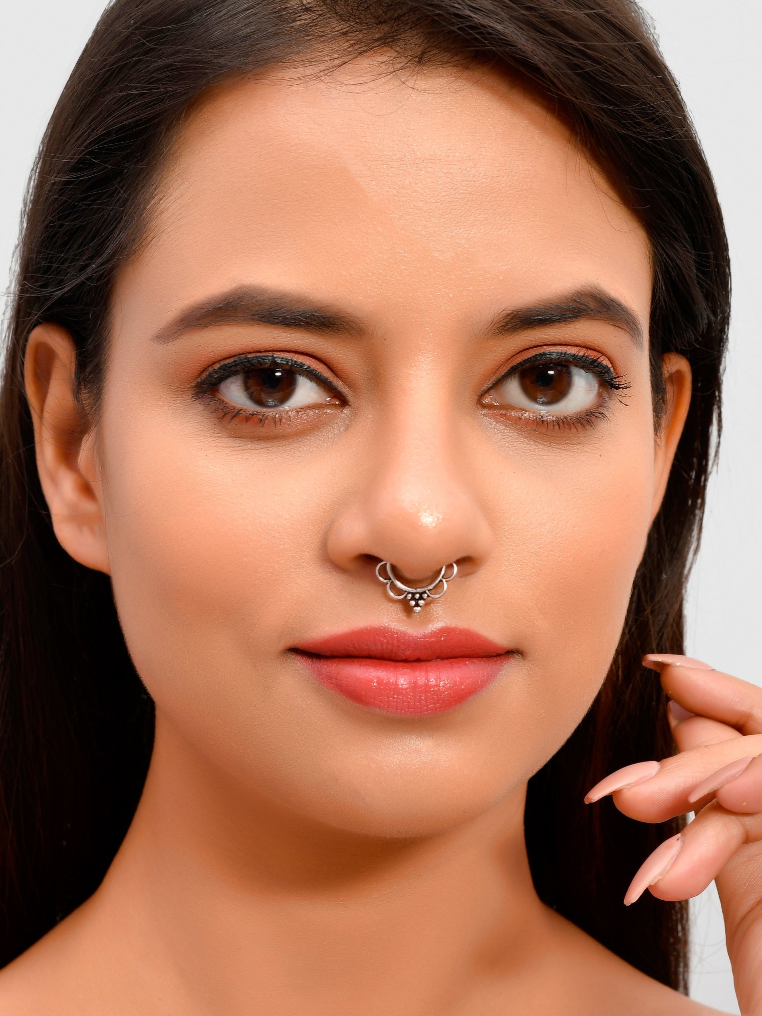 SILVER PLATED ZIRCON STUDDED NOSE RING – Sanvi Jewels