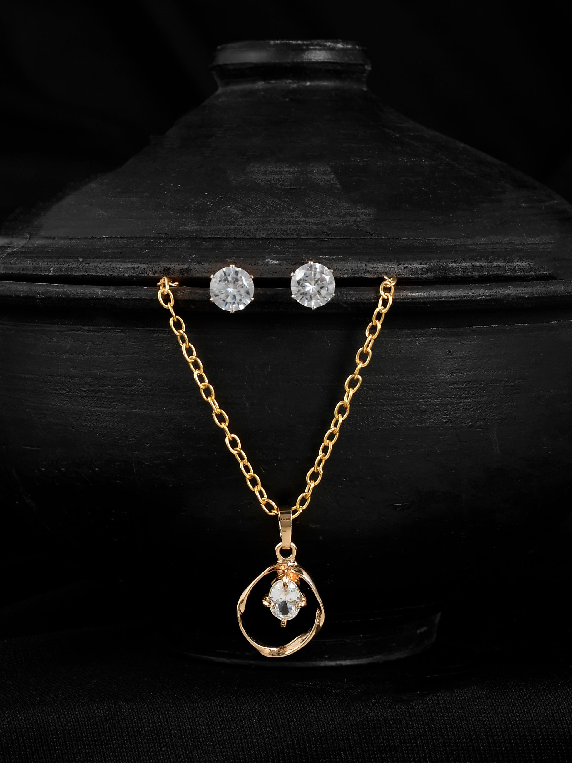Gold Plated Ad Stone Studded Pendant Jewellery Sets for Women Online